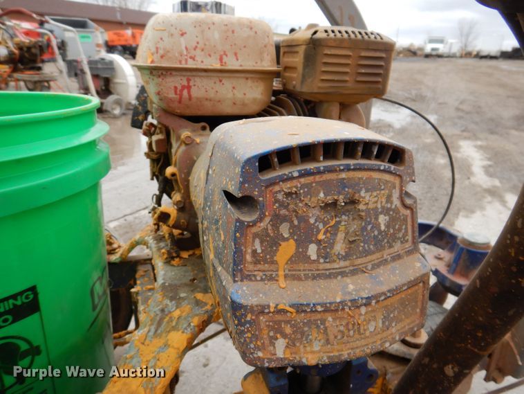 image for item KN9964 Graco Line Driver HD  paint striper