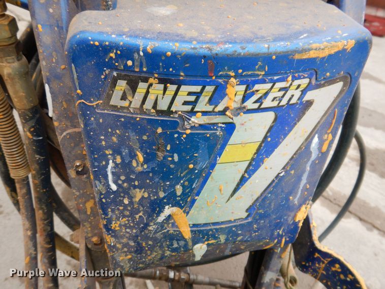 image for item KN9964 Graco Line Driver HD  paint striper