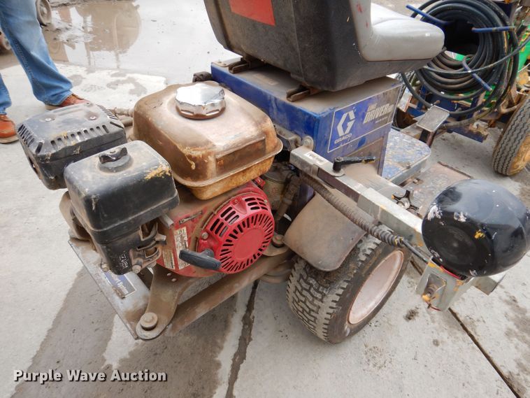 image for item KN9964 Graco Line Driver HD  paint striper