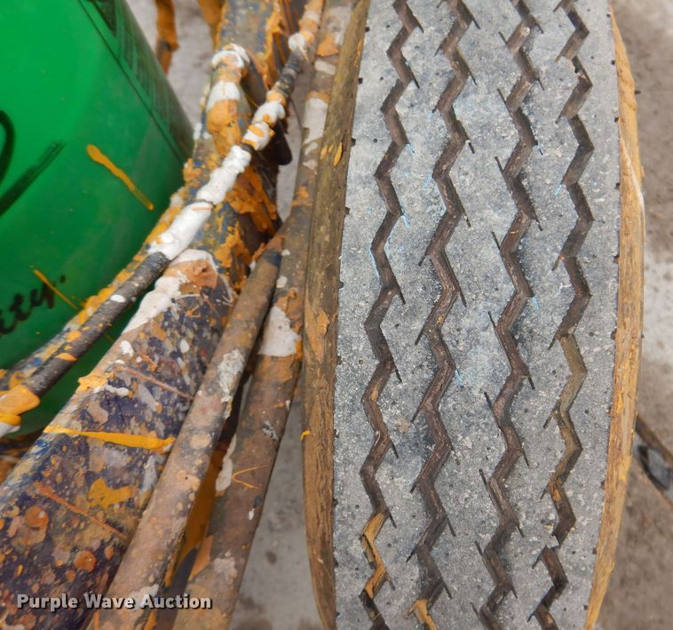 image for item KN9964 Graco Line Driver HD  paint striper