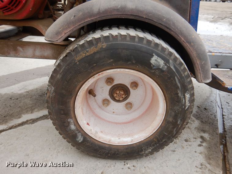 image for item KN9964 Graco Line Driver HD  paint striper