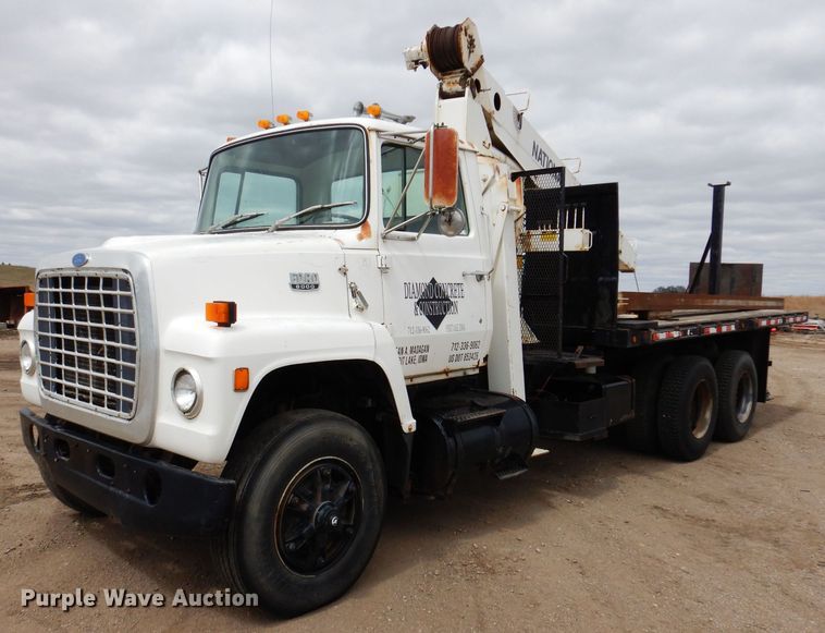 image for item KN9969 1985 Ford LNT8000  crane truck