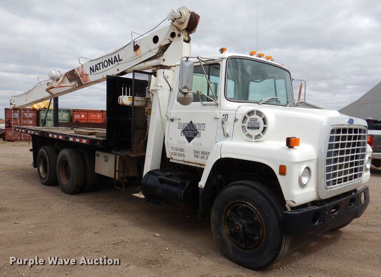 image for item KN9969 1985 Ford LNT8000  crane truck