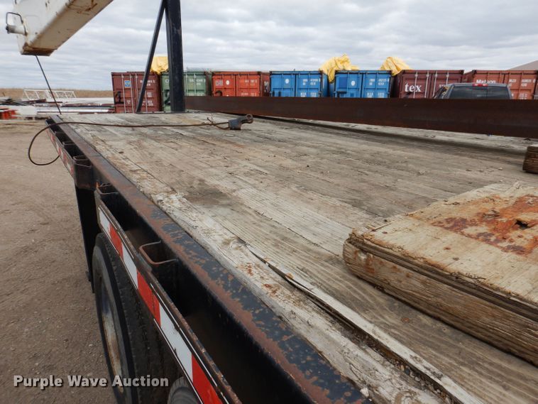 image for item KN9969 1985 Ford LNT8000  crane truck