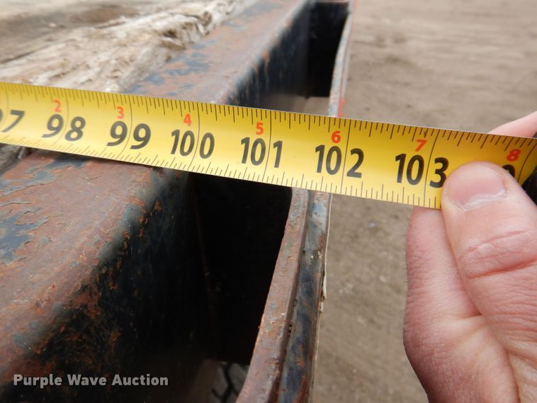 image for item KN9969 1985 Ford LNT8000  crane truck