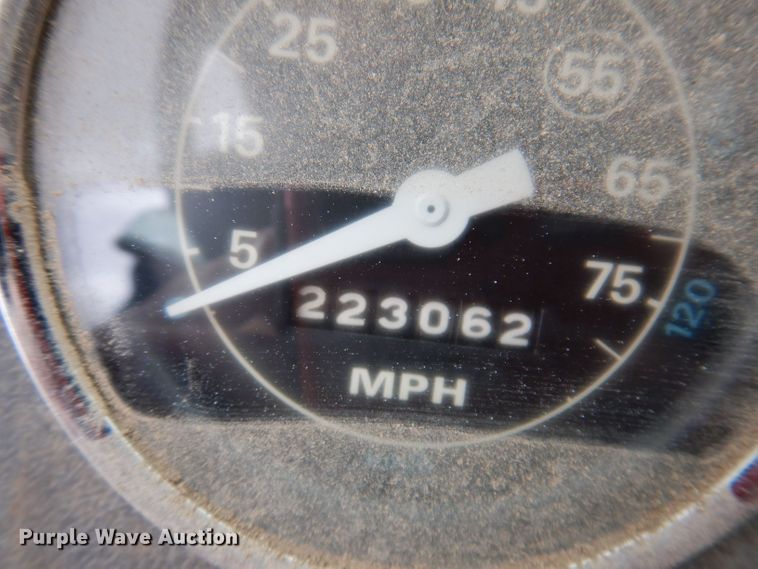 image for item KN9969 1985 Ford LNT8000  crane truck