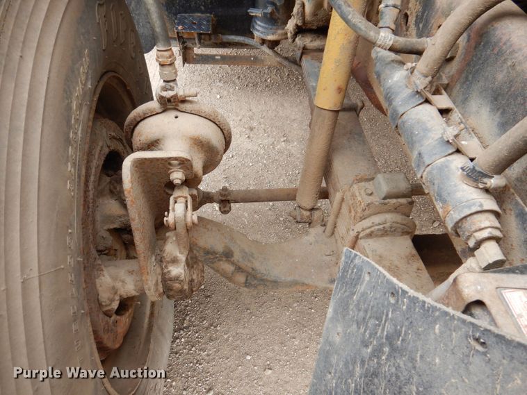 image for item KN9969 1985 Ford LNT8000  crane truck