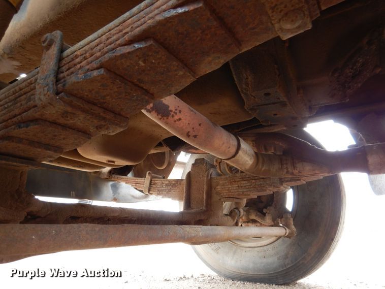 image for item KN9969 1985 Ford LNT8000  crane truck