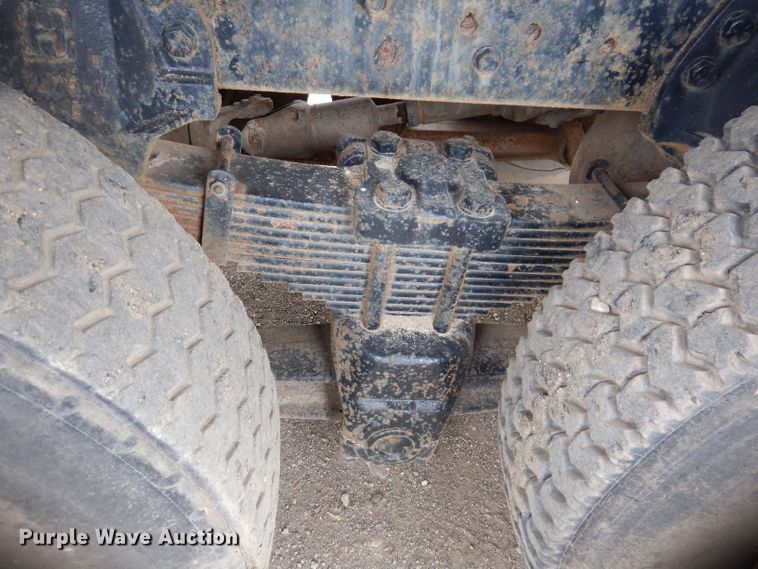 image for item KN9969 1985 Ford LNT8000  crane truck