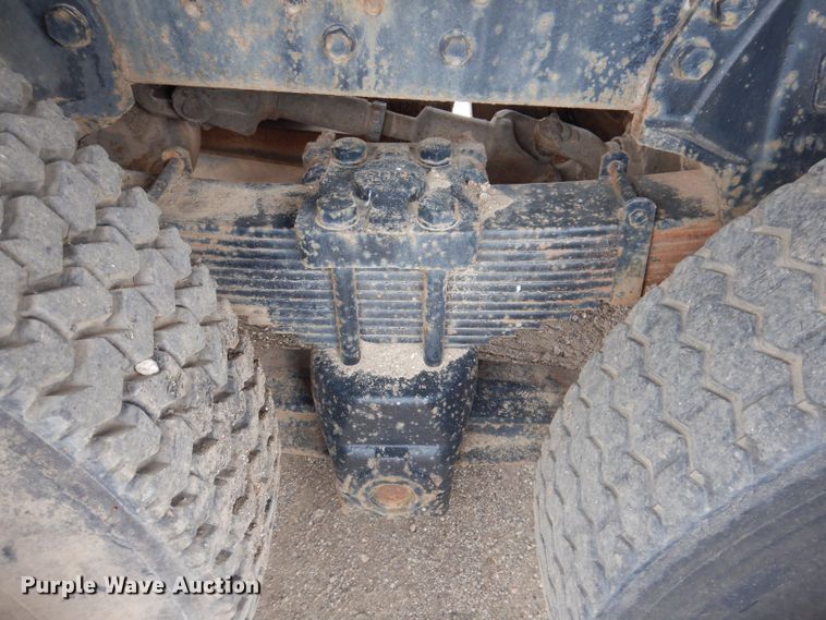 image for item KN9969 1985 Ford LNT8000  crane truck