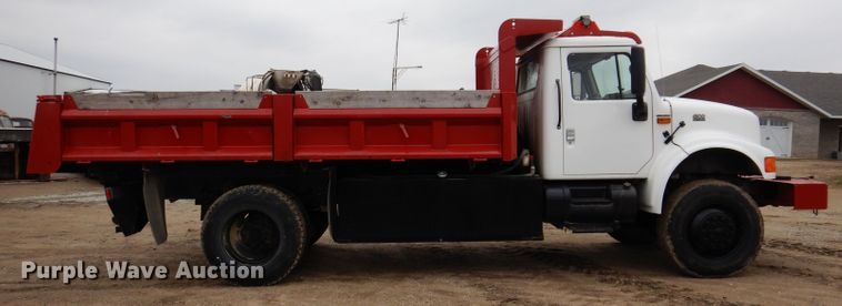 image for item KN9984 2000 International 4800  dump truck