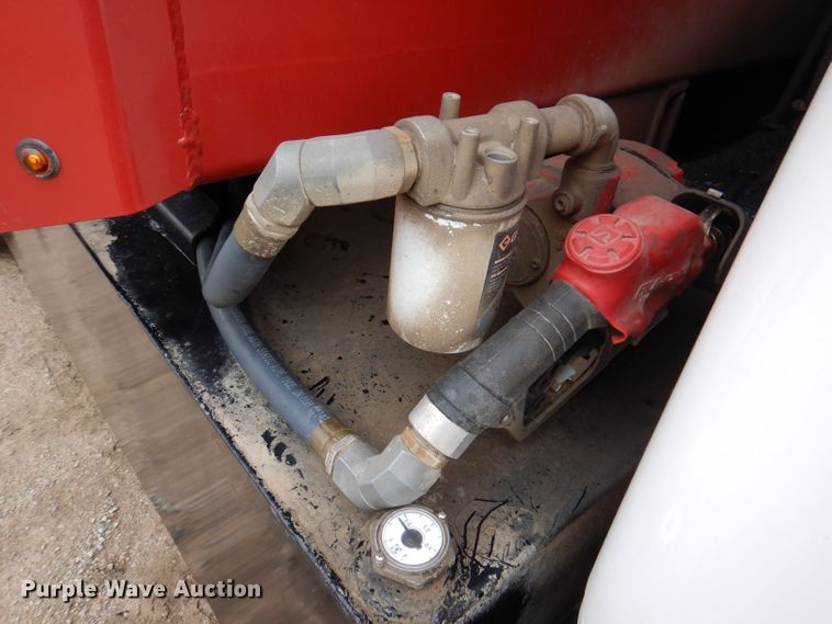 image for item KN9984 2000 International 4800  dump truck