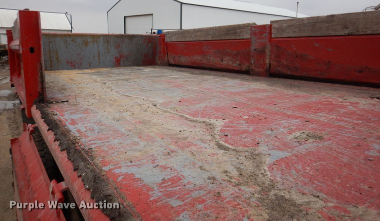 image for item KN9984 2000 International 4800  dump truck