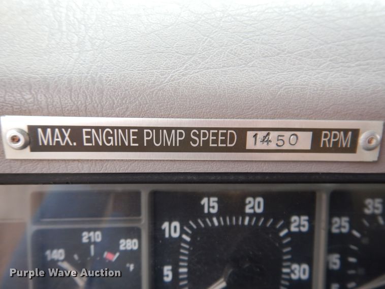 image for item KN9984 2000 International 4800  dump truck