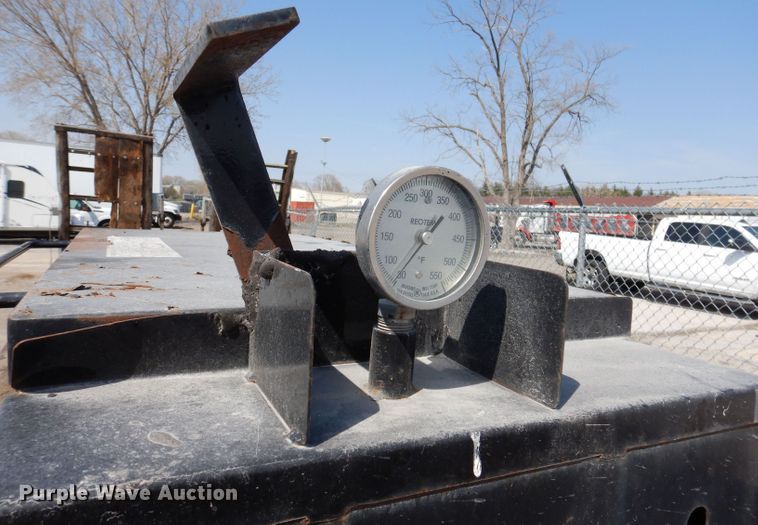 image for item KN9993 Tar kettle