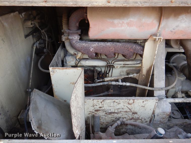 image for item KO9001 1984 Ingersoll Rand 185  air compressor