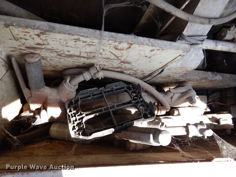 image for item KO9001 1984 Ingersoll Rand 185  air compressor