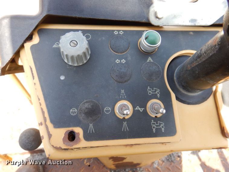 image for item KO9002 2000 Caterpillar CB224D  double drum vibratory roller