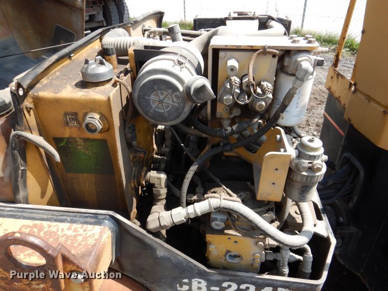 image for item KO9002 2000 Caterpillar CB224D  double drum vibratory roller