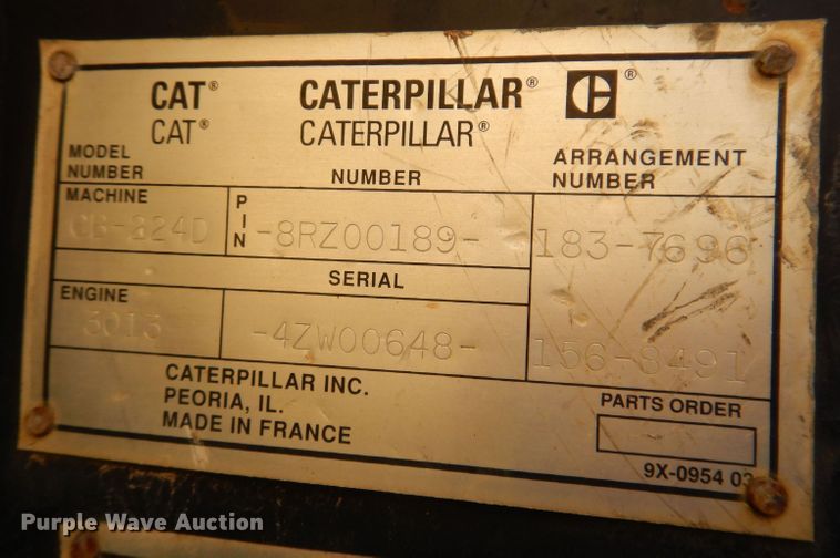 image for item KO9002 2000 Caterpillar CB224D  double drum vibratory roller