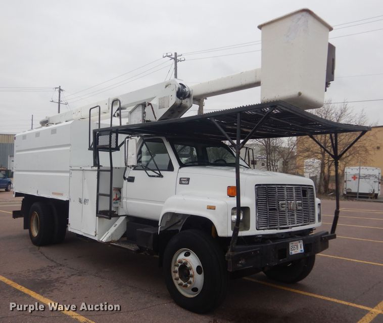 image for item KT9002 2002 GMC C7500  forestry bucket truck
