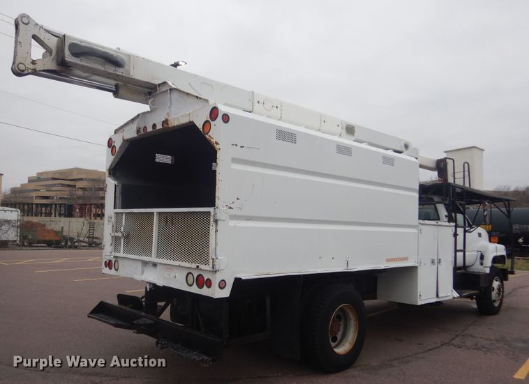 image for item KT9002 2002 GMC C7500  forestry bucket truck