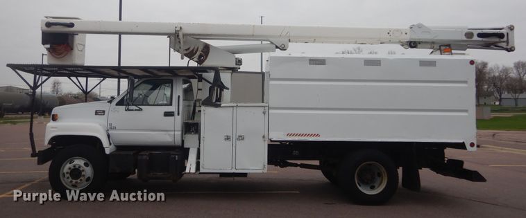 image for item KT9002 2002 GMC C7500  forestry bucket truck