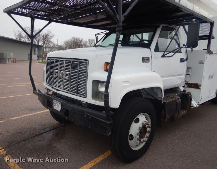image for item KT9002 2002 GMC C7500  forestry bucket truck
