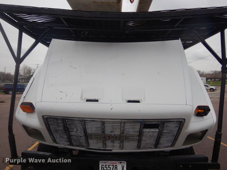 image for item KT9002 2002 GMC C7500  forestry bucket truck