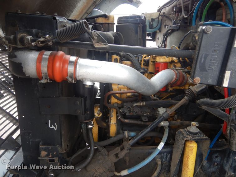 image for item KT9002 2002 GMC C7500  forestry bucket truck