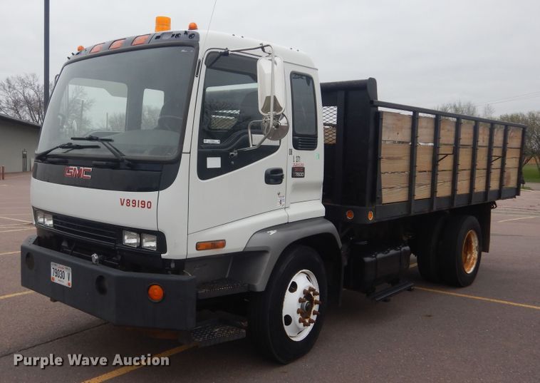 image for item KT9004 2007 GMC T7500  dump flatbed truck