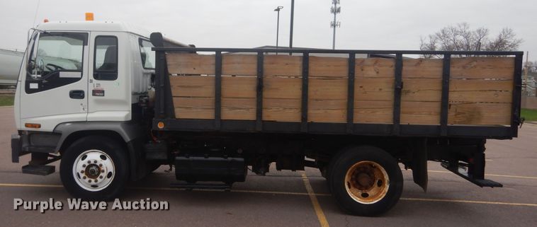 image for item KT9004 2007 GMC T7500  dump flatbed truck