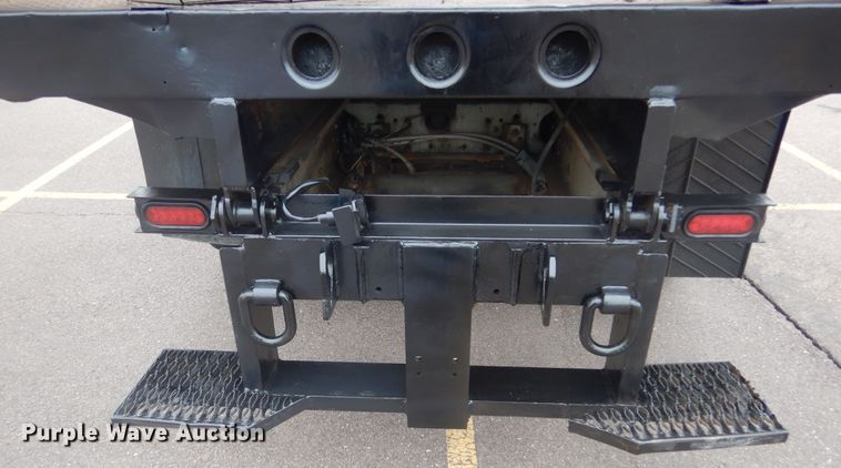 image for item KT9004 2007 GMC T7500  dump flatbed truck