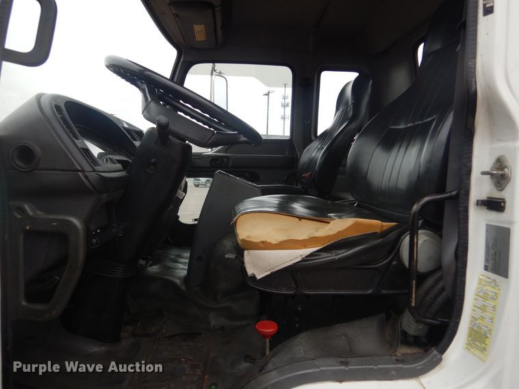 image for item KT9004 2007 GMC T7500  dump flatbed truck