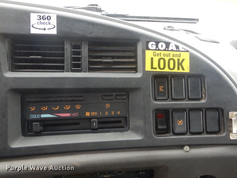 image for item KT9004 2007 GMC T7500  dump flatbed truck