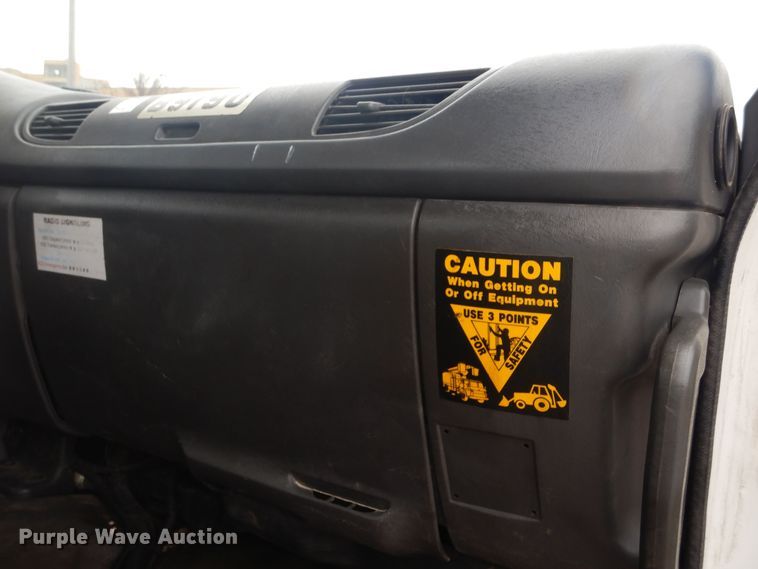 image for item KT9004 2007 GMC T7500  dump flatbed truck