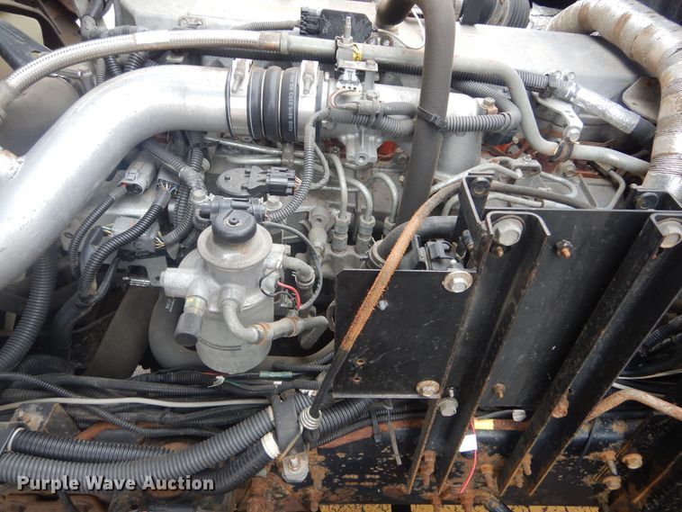 image for item KT9004 2007 GMC T7500  dump flatbed truck