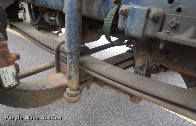 image for item KT9004 2007 GMC T7500  dump flatbed truck