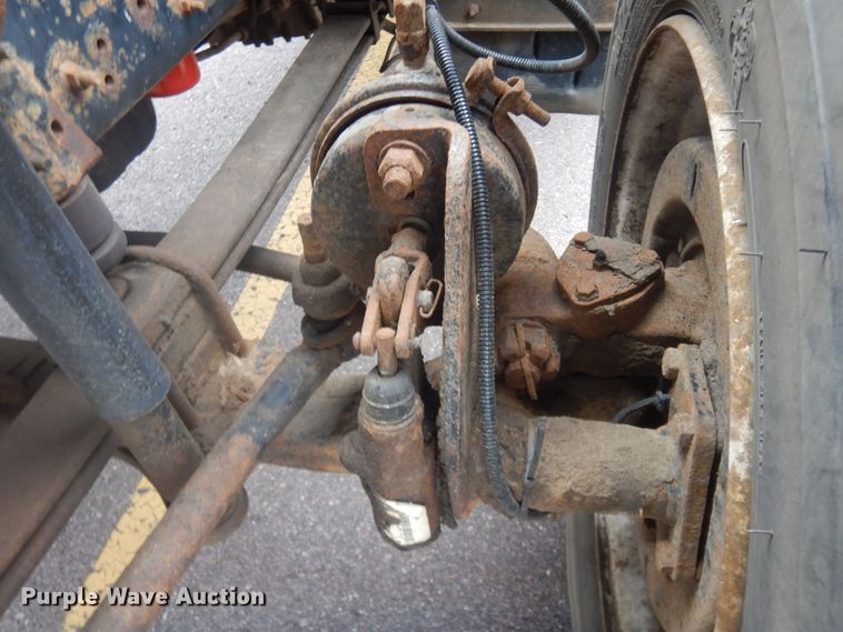 image for item KT9004 2007 GMC T7500  dump flatbed truck