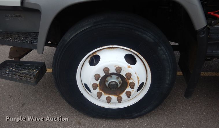 image for item KT9004 2007 GMC T7500  dump flatbed truck