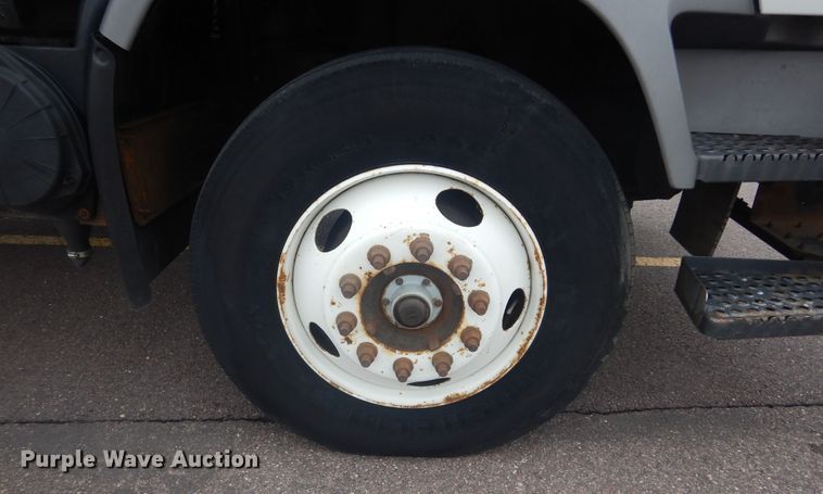 image for item KT9004 2007 GMC T7500  dump flatbed truck