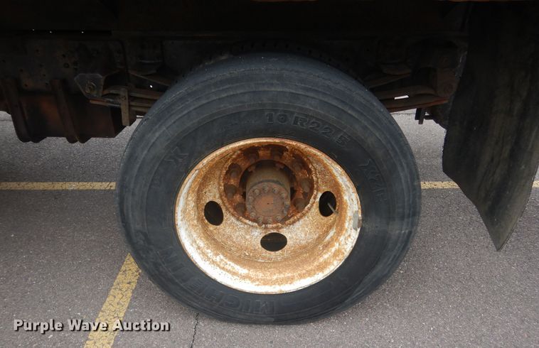 image for item KT9004 2007 GMC T7500  dump flatbed truck