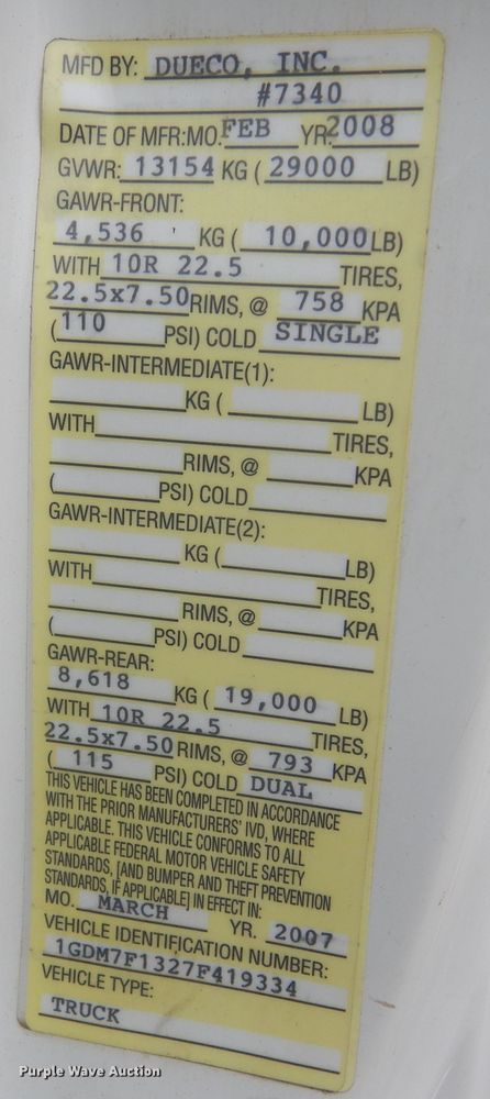 image for item KT9004 2007 GMC T7500  dump flatbed truck