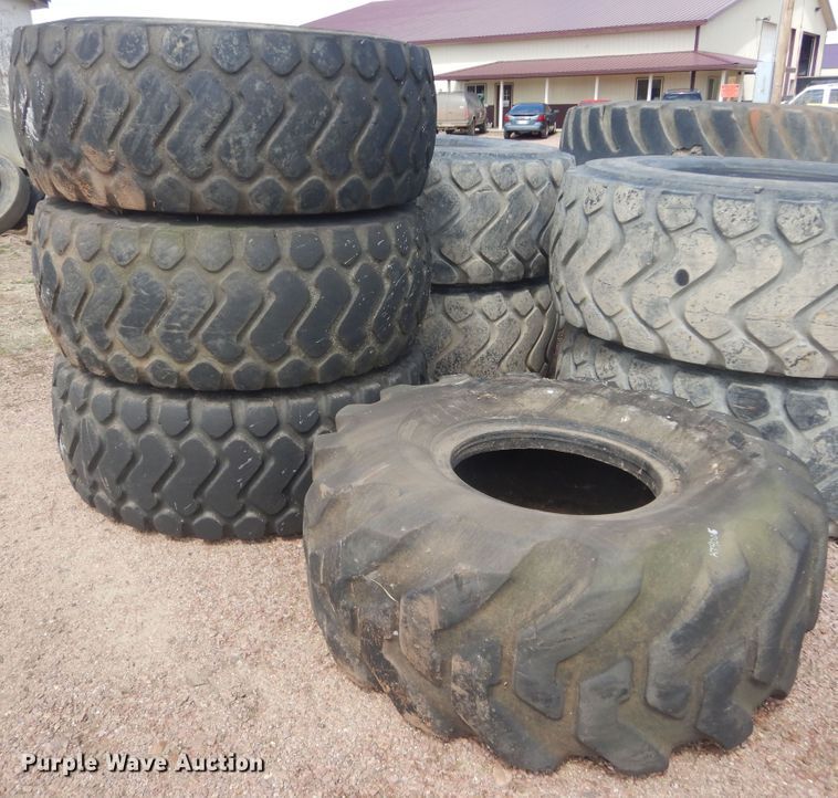 image for item KT9005 (4) tires