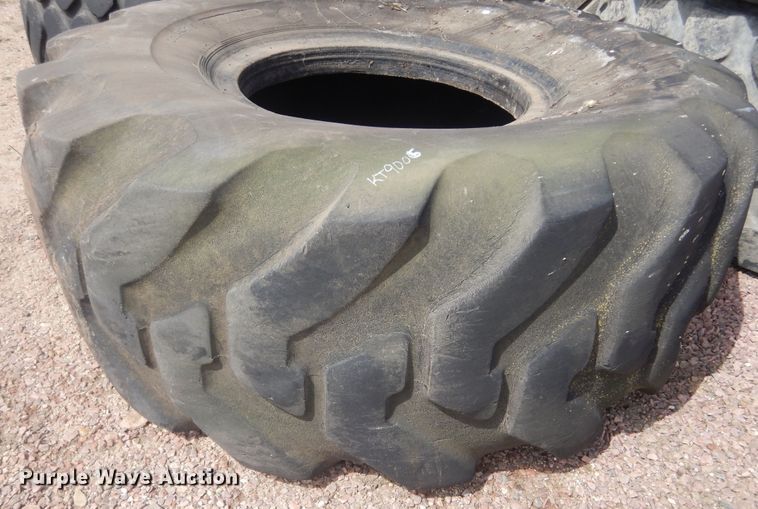 image for item KT9005 (4) tires