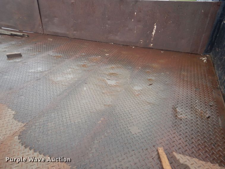 image for item KT9009 1996 Ford F700  dump flatbed truck