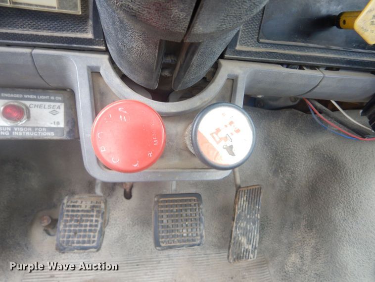 image for item KT9009 1996 Ford F700  dump flatbed truck