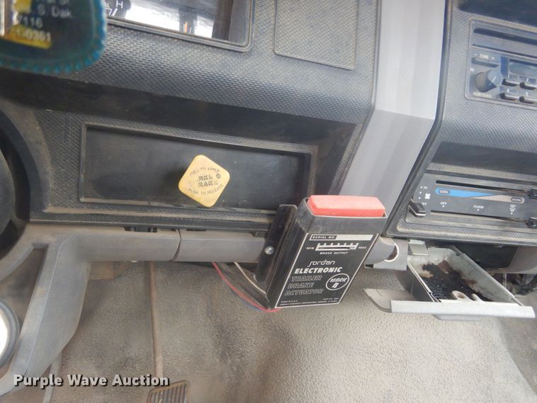 image for item KT9009 1996 Ford F700  dump flatbed truck