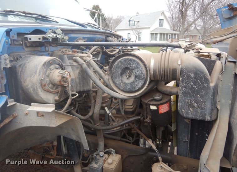 image for item KT9009 1996 Ford F700  dump flatbed truck