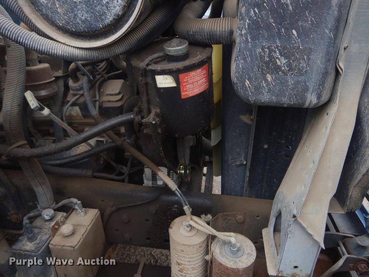 image for item KT9009 1996 Ford F700  dump flatbed truck